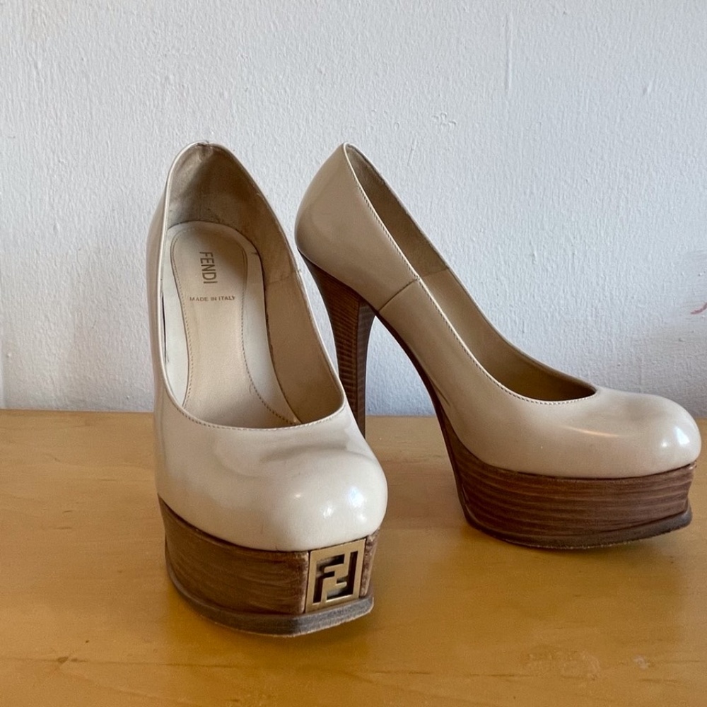 Fendi logo heels